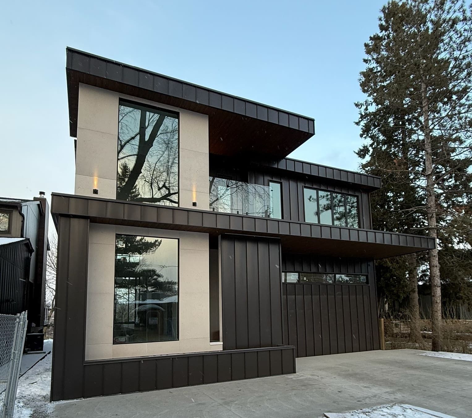 VARA Contracting roofing and exterior work in Toronto and the GTA.